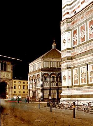 Florence_-_Baptistry_at_night_9287.jpg